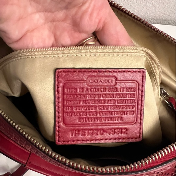 Coach Kristin Pink Woven Leather Large Shoulder Handbag Purse N2 E1220-19312 - Picture 10 of 12